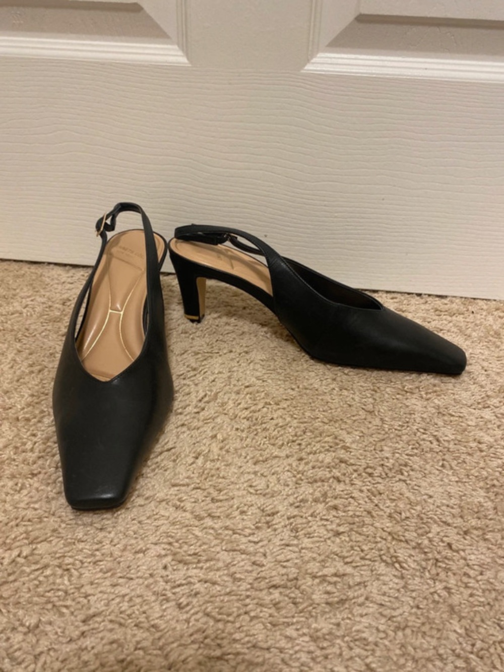 Kenneth Cole Black Pointed Slingback Mid-Heel Pumps
